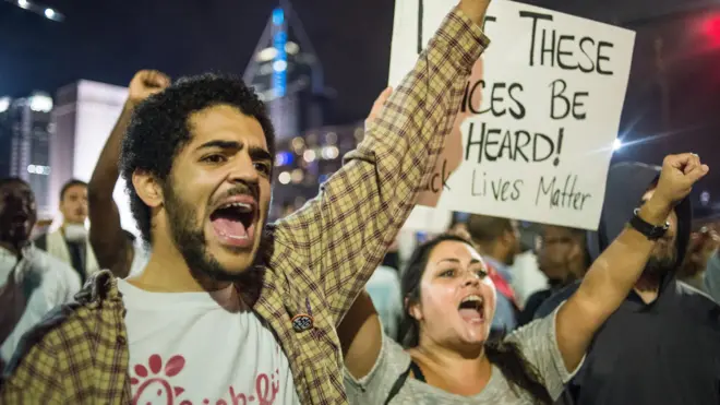 Беспорядки начались после убийства чернокожего мужчины полицией