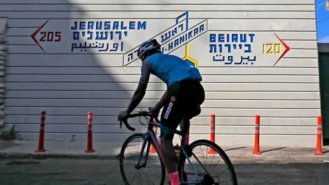 تفاصيل أول محادثات بين لبنان وإسرائيل حول ترسيم حدودهما