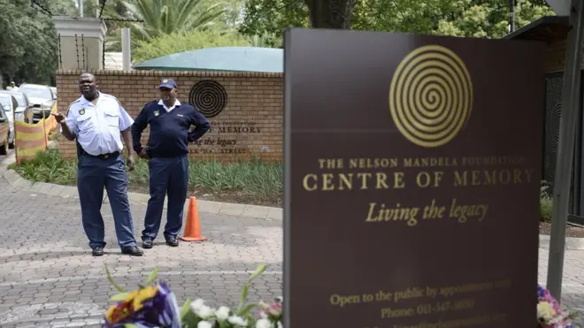 Nelson Mandela Foundation say president Zuma betray Nelson Mandela dream.