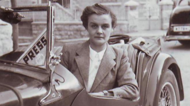 A britânica Clare Hollingworth desbravou area dominada por homens e ajudou milharesda vinci treasure slotconflito;da vinci treasure slotseu aniversárioda vinci treasure slot105 anos, recebeu um presente especial.