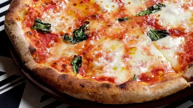 Audu Ogbeh tok say Nigerians dey import pizza from di abroad