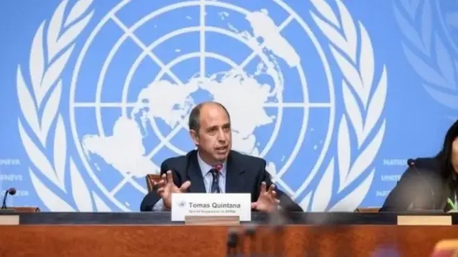 토마스 오헤아 킨타나 유엔 북한인권특별보고관이 2020년 3월 9일 제네바에서 열린 인권이사회에 앞서 보고서를 발표한 뒤 기자회견에 참석하고 있다