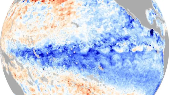 La imagen muestra las aguas más frías del Pacífico que caracterizan a La Niña.