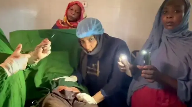 „Carski rez pod svetom mobilnog telefona“: Porođaj u ratnoj zoni