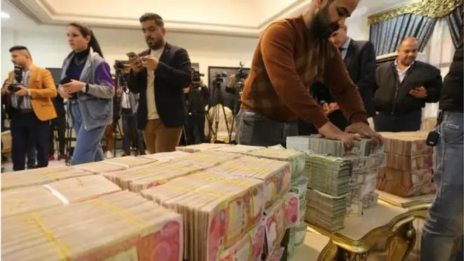 هيئة النزاهة الاتحادية أعلنت في يناير/كانون الثاني استرداد 2.6 مليون دولار من الأموال العامة التي استولي عليها