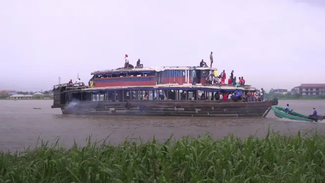 ‘I dey go home to go cast my vote’