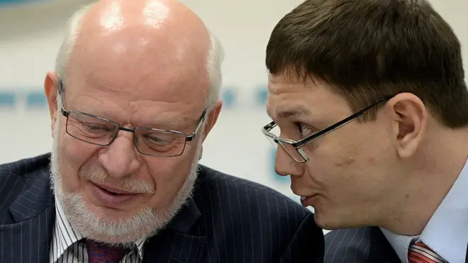 Глава СПЧ (слева) надеется, что члены Совета получат возможность не только повидаться с Дадиным, но и получат доступ к документам и видеозаписям