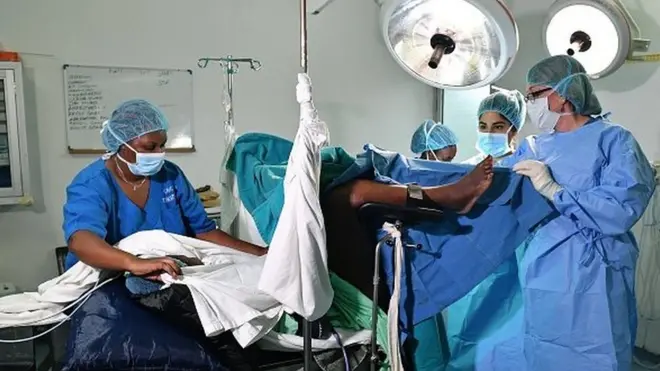 Son déficit chez les femmes enceintes empêche le bon développement des embryons, causant fausses couches et handicaps dans les cas où la grossesse aboutit.