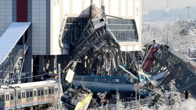 Ima stradalih i desetine povređenih