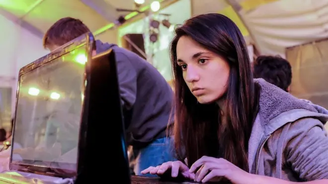 تحتضن إسرائيل التي يطلق عليها البعض "دولة الشركات الناشئة"، مركزا تكنولوجيا قويا وخلاقا