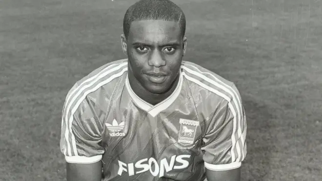 The player started his career at Ipswich Town before moving to Sheffield Wednesday, Real Sociedad, Aston Villa and Fenerbahçe