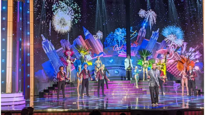 Một show diễn tại Las Vegas