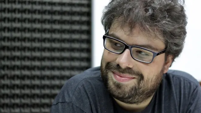 El escritor español Sergio Del Molino es autor de "La mirada de los peces", una reflexión sobre el legado del pasado.