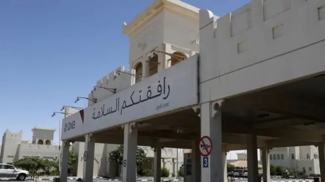 Pintu perbatasan Arab Saudi dan Qatar yang telrihat lengang setelah pemutusan hubungan diplomatik.