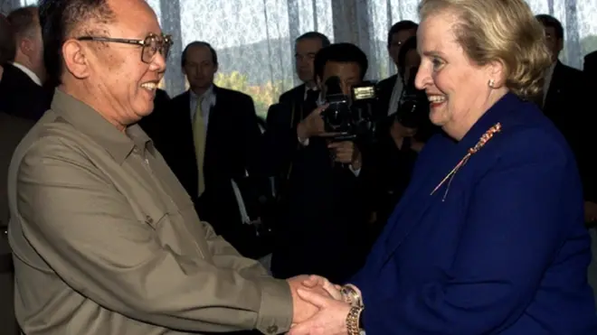 2000년 10월 매들린 올브라이트 당시 국무장관과 김정일 국방위원장의 만남이 이뤄졌다