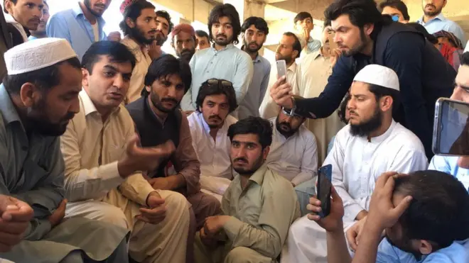 پشتون تحفظ موومنٹ کے رکن قومی اسمبلی محسن داوڑ بھی احتجاجی مظاہرے میں شریک تھے