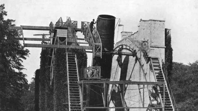 El "Leviatán" se construyó en el terreno del Conde Rosse en Birr, en el centro de Irlanda, que entonces se llamaba Parsonstown.