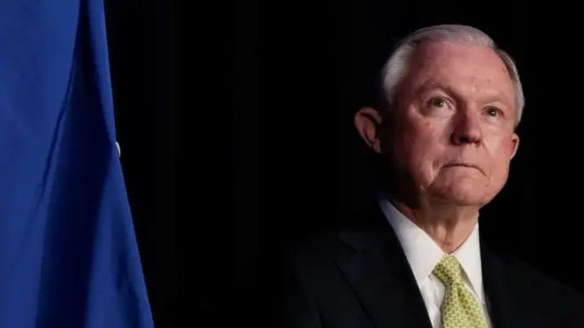 جيف سيشنز سيدلي بشهادته أمام مجلس الشيوخ، الثلاثاء