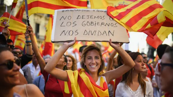 Barcelona'da birlik yanlısı gösterici