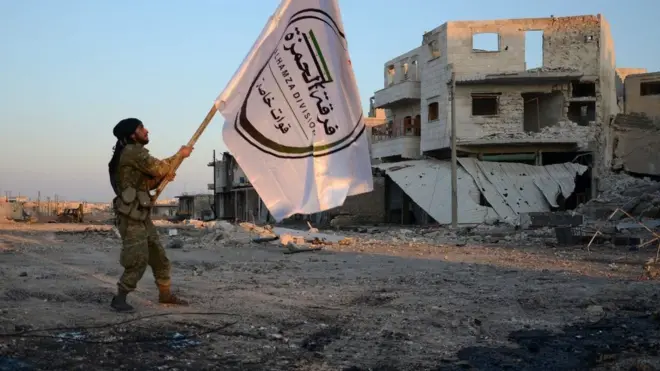 ترک حمایت یافتہ باغیوں نے جمعرات کو اس قصبے کا کنٹرول حاصل کیا تھا