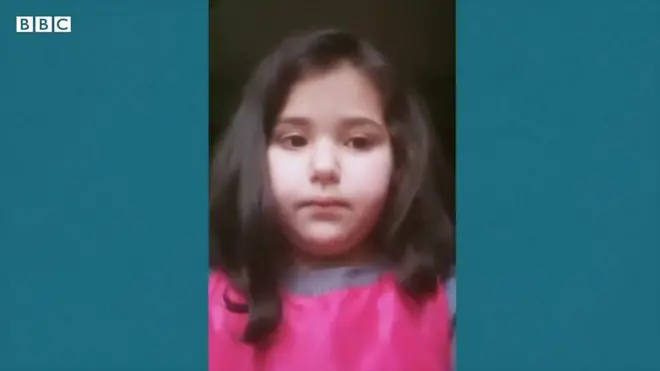 कश्मीरी बच्ची