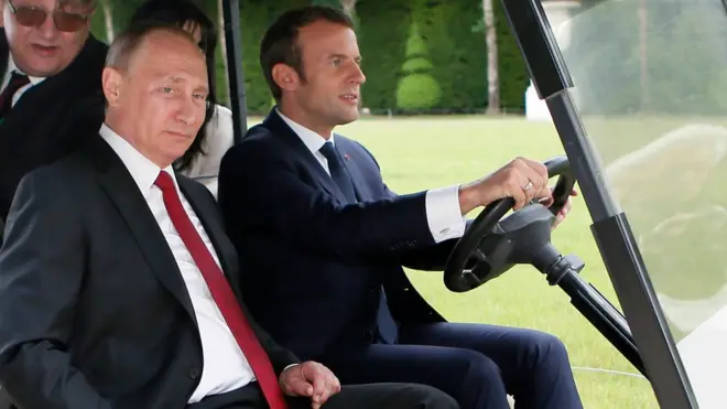 Перша зустріч Путіна і Макрона відбулася у Версалі