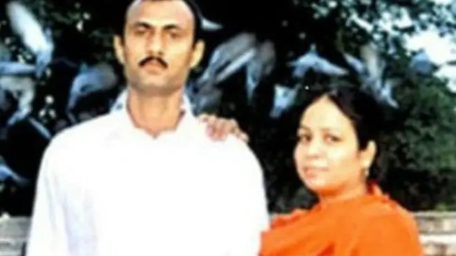 સોહરાબુદ્દીન શેખ અને પત્ની કૌસરબી