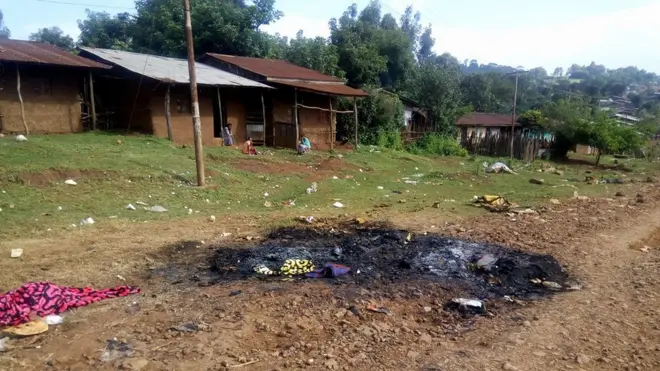 Rakkoo nageenyaa uumameen lubbuu namootaafi qabeenyarra miidhaan gaheera.