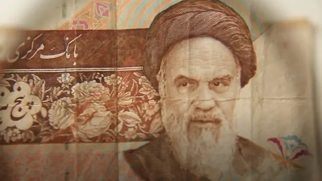 كيف سببت أمريكا "انهيار" العملة الإيرانية؟