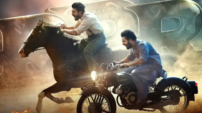 ఆర్ఆర్ఆర్ సినిమాలో రామ్ చరణ్ తేజ్, జూనియర్ ఎన్టీఆర్