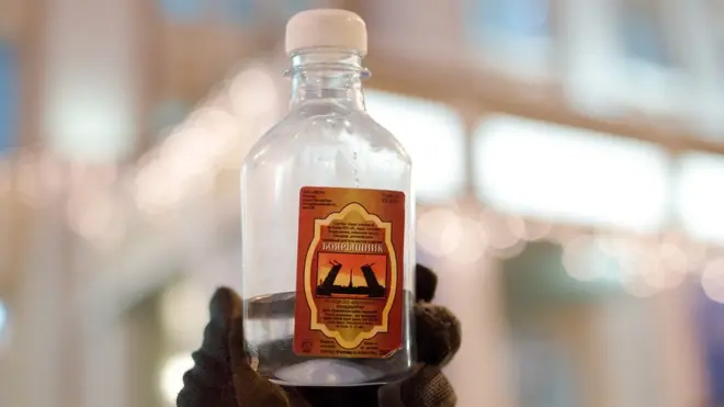 Иркутские полицейские изъяли 10 тысяч бутылок "Боярышника"