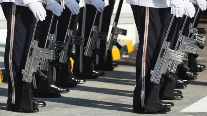 منظمة العفو الدولية تشير إلى عدم محاكمة أي ضابط أو مسؤول بخصوص الانتهاكات الخطيرة التي مورست خلال انتفاضة 2011 في البحرين