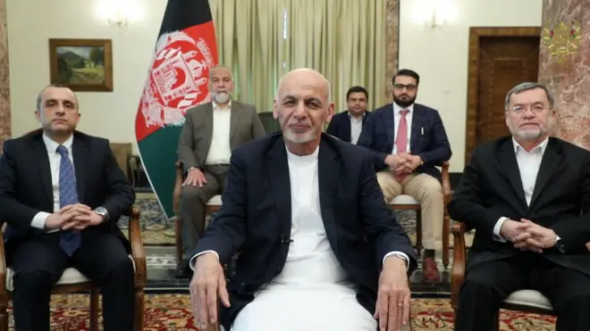 ولسمشر غني وایي، عبدالله عبدالله د اساسي قانون بدلول غواړي او دی دا کار نشي کولی