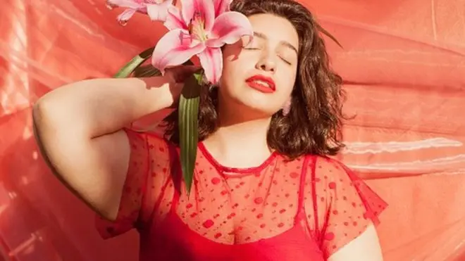 'Podemos ter uma relação de amor com o nosso corpo, com tolerância e respeito'