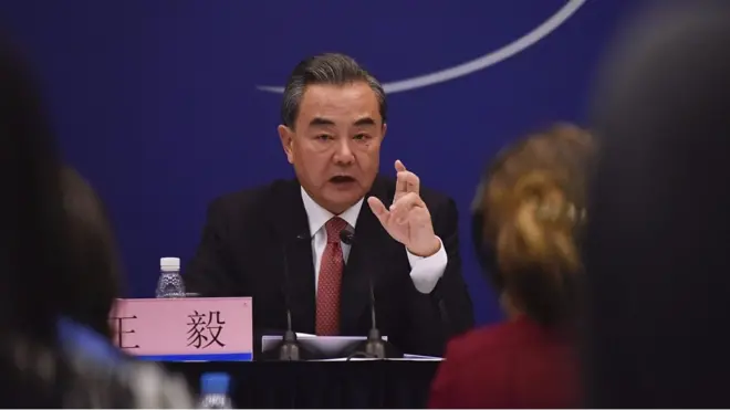 王毅在北京外交部吹风会上（30/8/2017）