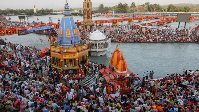 أكثر من 9 مليون حاج شاركوا هذا العام في طقوس الابريق المقدس في مدينة هاريدوار