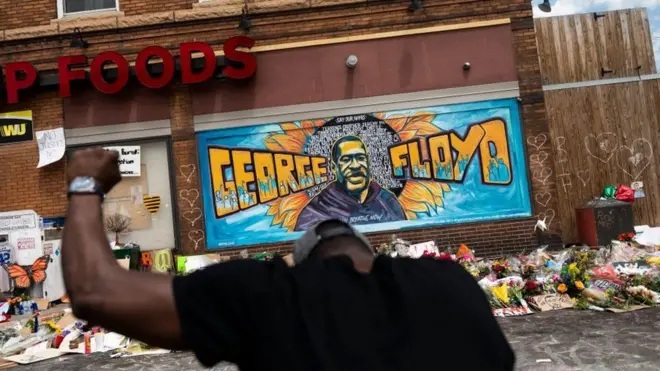 Mormii ajjeechaa Joorj Filooyid