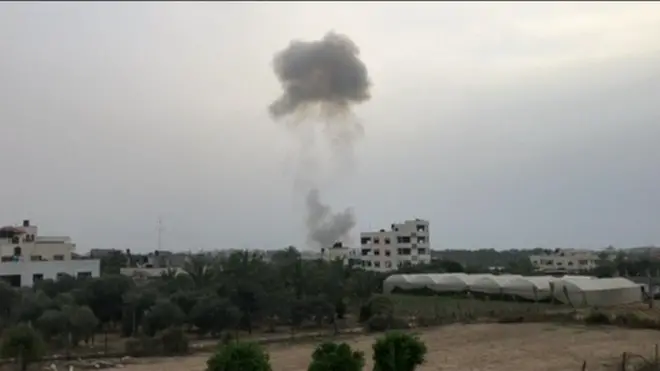 TV footage of smoke from Gaza explosion. 5 May 2018