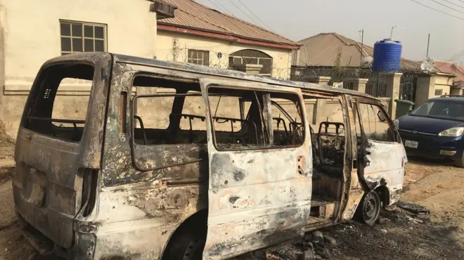 Dis na di school bus wey burn kill 2 pickins and injure 1