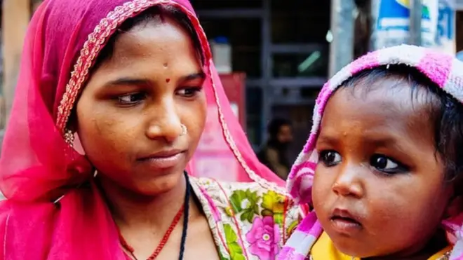 मायलेक, वडील, कुटुंब, सरकारी कागदपत्रं