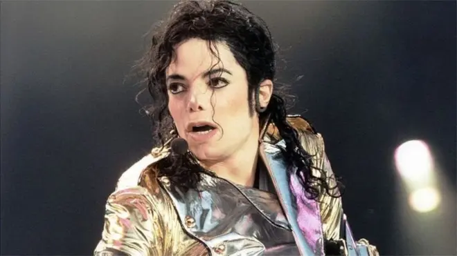పాప్ సింగర్ మైకేల్ జాక్సన్