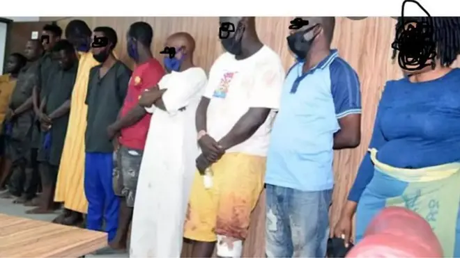 Awọn eeyan ti DSS ko nile Sunday Igboho