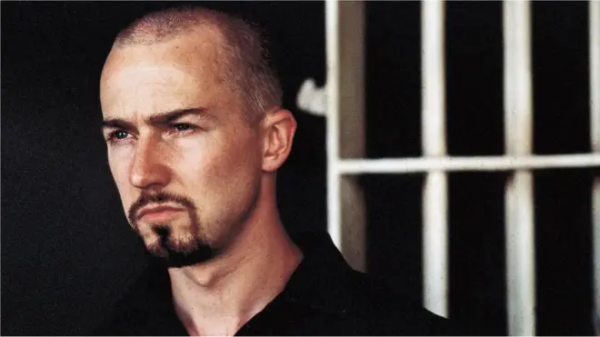 Edvard Norton u filmu Američka istorija iks