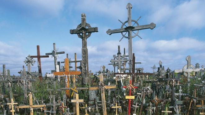 立陶宛希奧利艾十字架山一景（資料圖片）