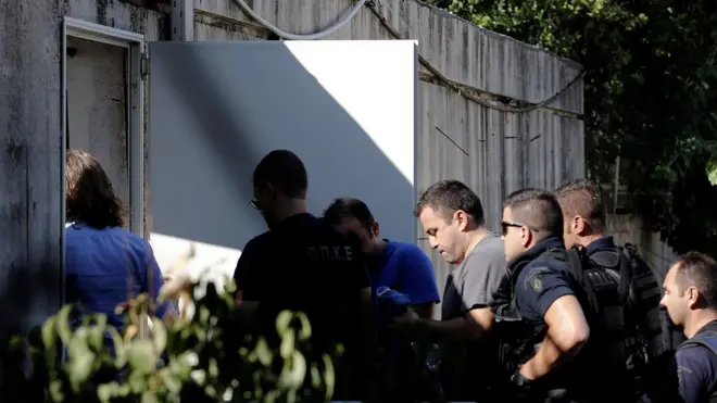 Kaçak askerler Yunanistan'dan sığınma talebinde bulundu