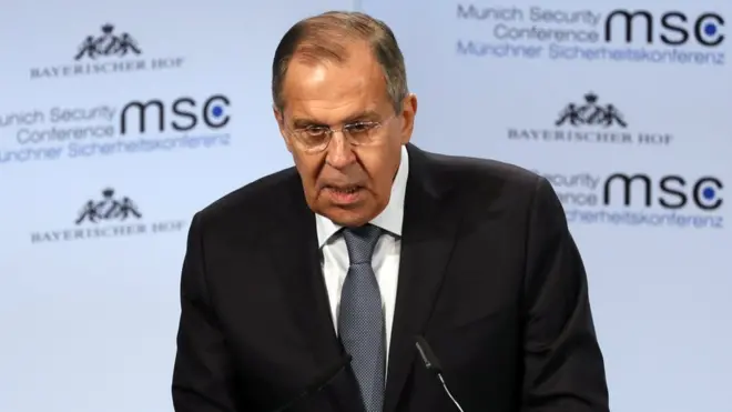 俄罗斯外长拉夫罗夫称，美国司法部特别检察官指控13名俄罗斯公民涉嫌干涉美国大选是"废话连篇"。