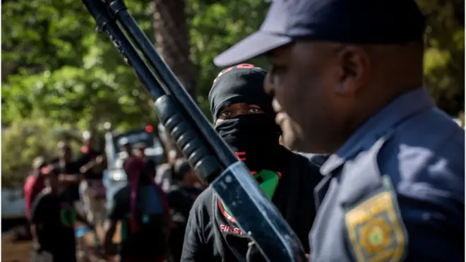 Les banlieues pauvres de Cape Flats sont depuis longtemps le théâtre d'affrontements sanglants entre gangs rivaux qui se disputent les revenus du trafic de drogue.