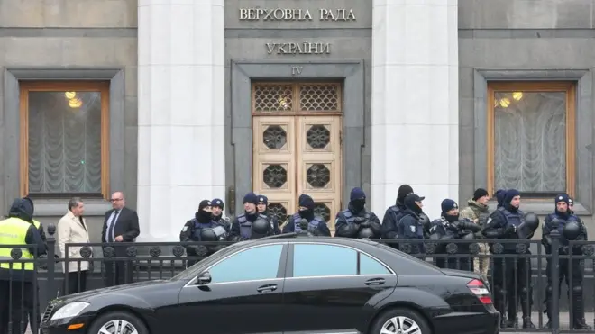 Військовослужбовці УДО можуть постраждати внаслідок колізії через прийняття заколну щодо зброї в Раді