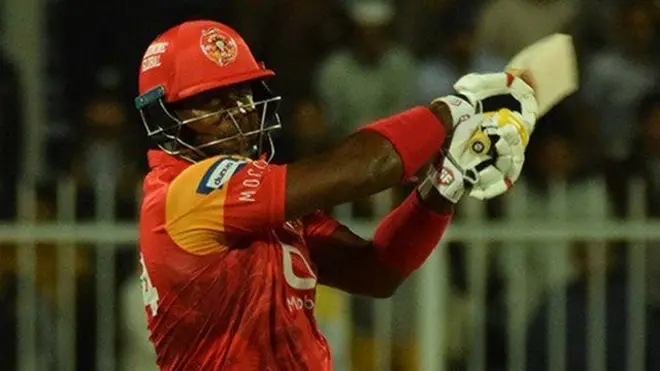 ڈیوائن سمتھ کی نصف سنچری کی مدد سے اسلام آباد فتح کے قریب