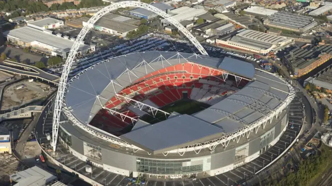 "Уэмбли" после реконструкции 10 лет назад